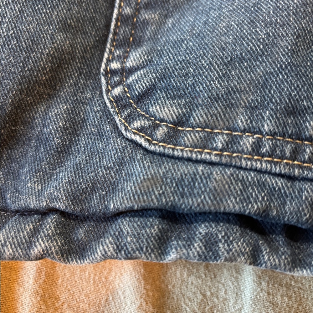 Carhartt “Southwest Look” Washed Denim Blanket-Lined Chore Coat (CB1003) - Picture 7 of 16